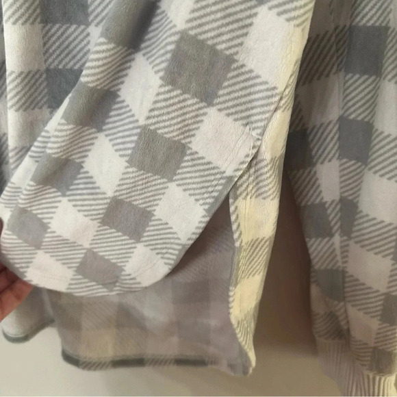 Cuddl Duds White and Gray Gingham Print Long Sleeve Fleece Top Size M - Picture 7 of 10
